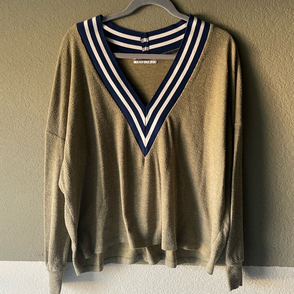 Urban Outfitters sweater